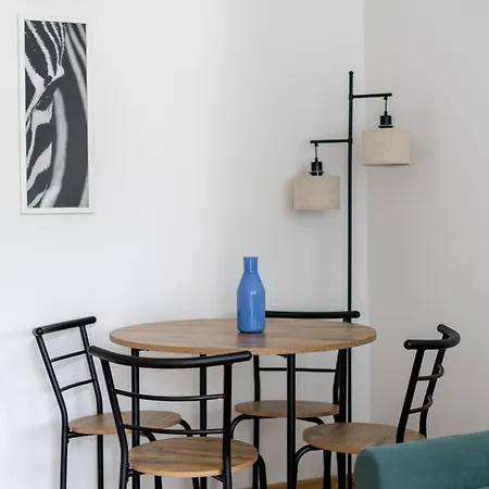 Olsza Comfy By Bookinghost *